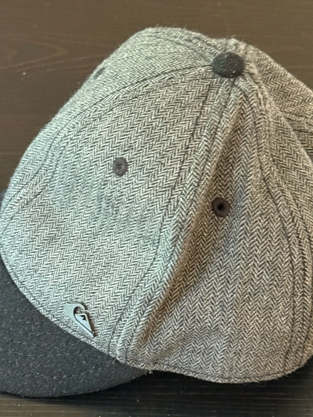 Quiksilver fitted hat
