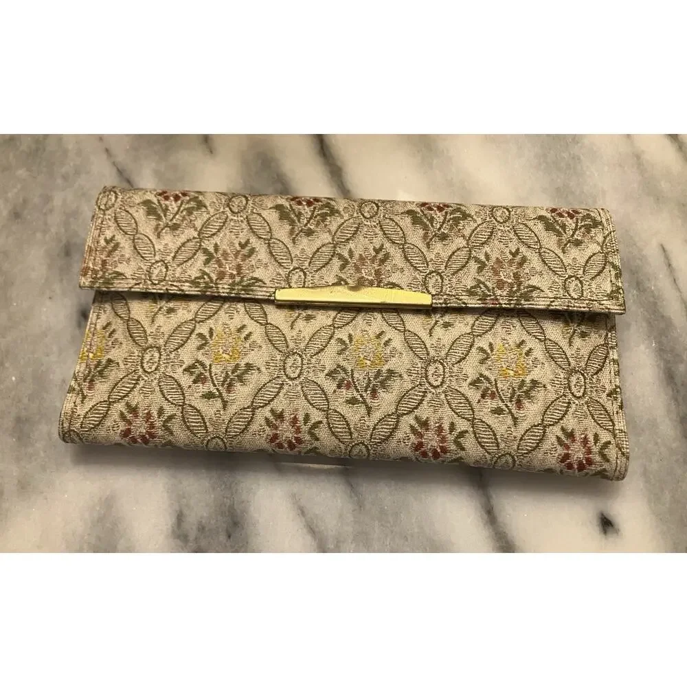 Unbranded 70s grandmacore