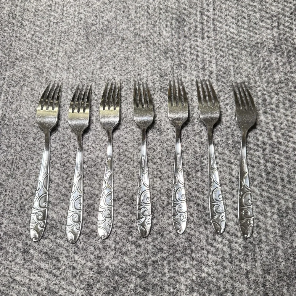 Oneida Silver this set