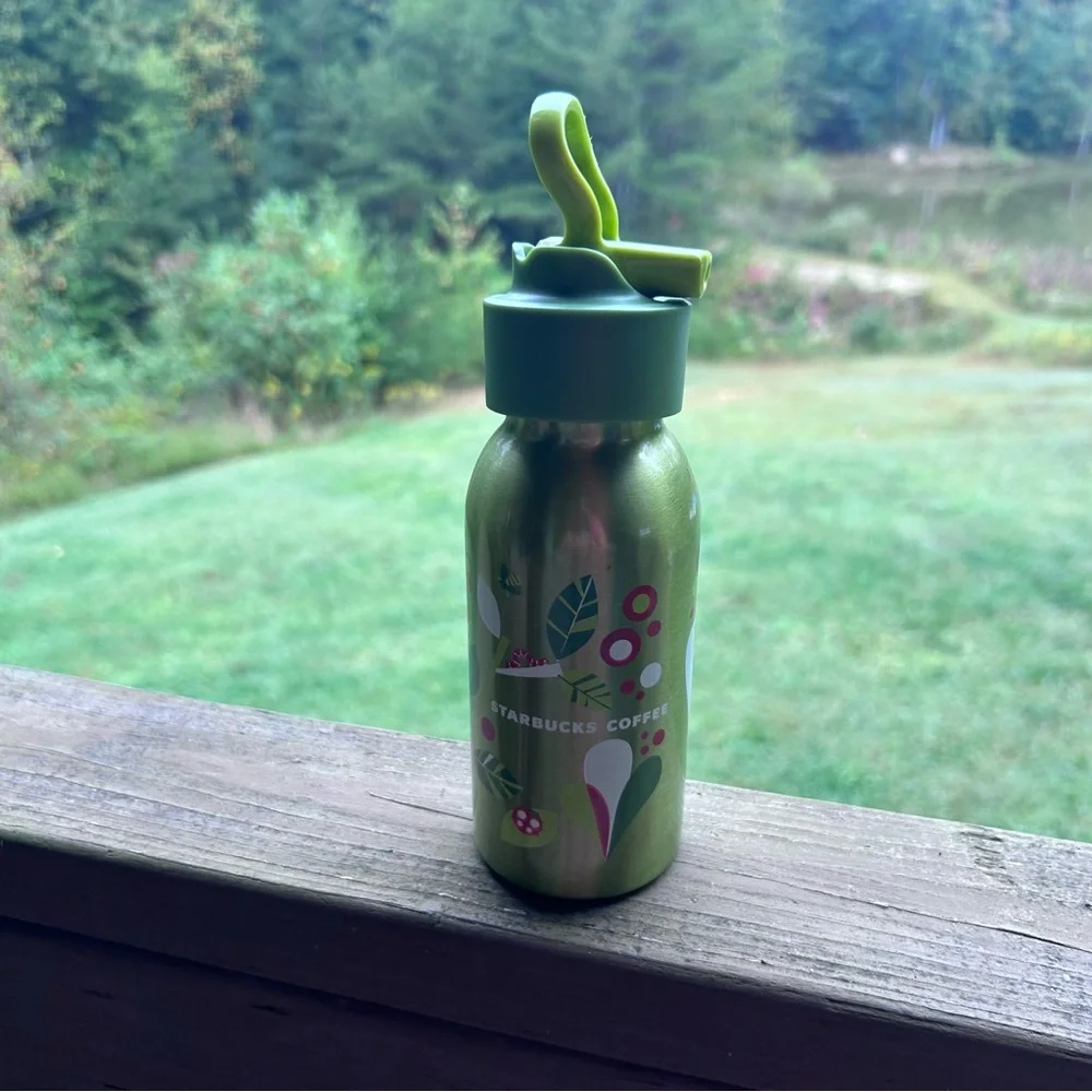 Starbucks Coffee 2009 Green Leaf Decorated Travel Tumbler Bottle 12fl oz/355ml