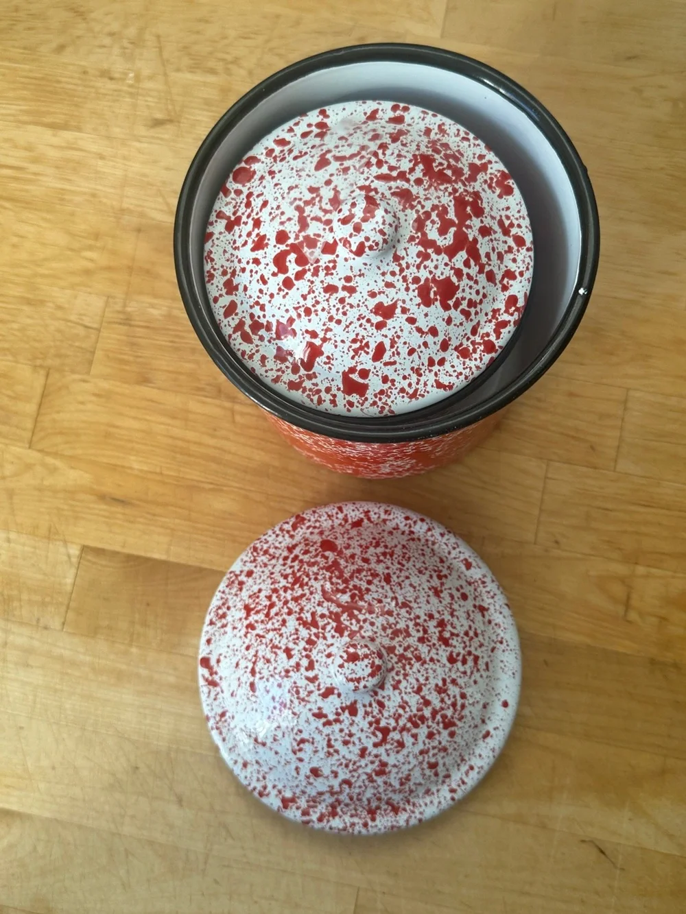 N/A nesting canisters