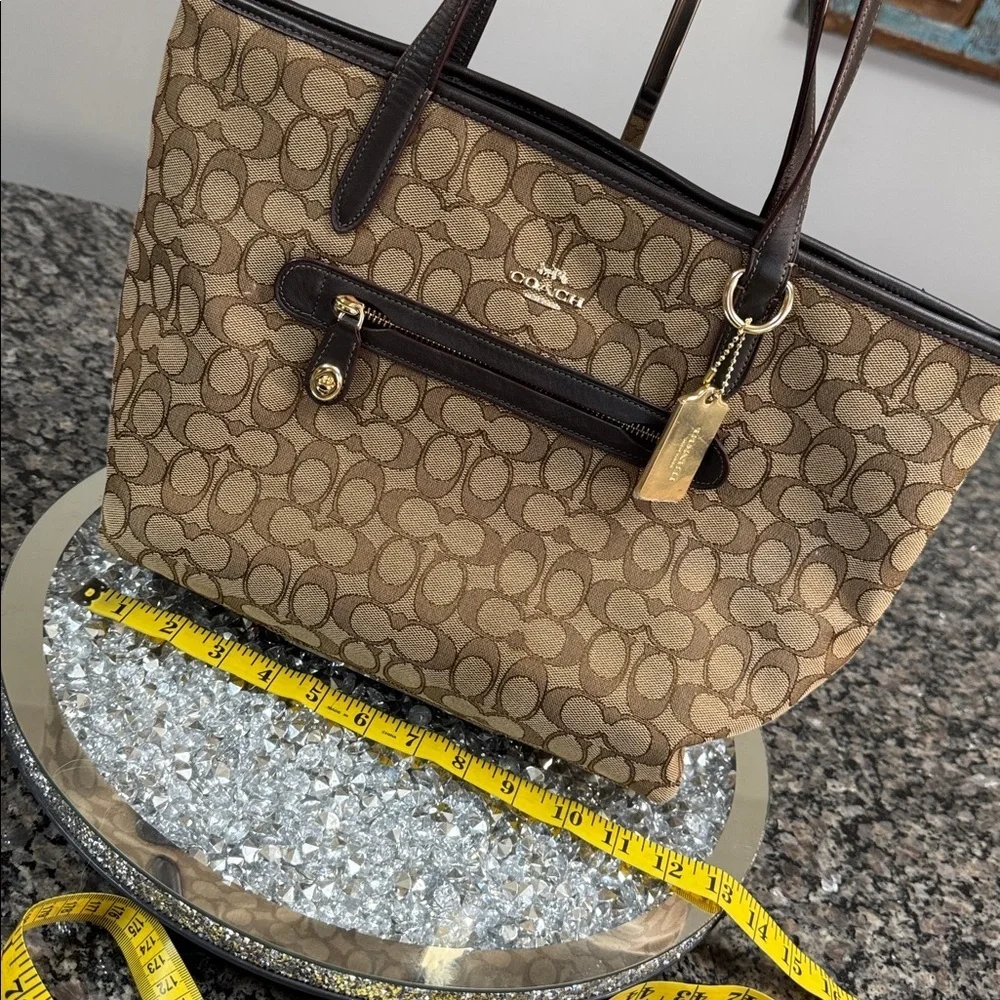 Coach excellent used
