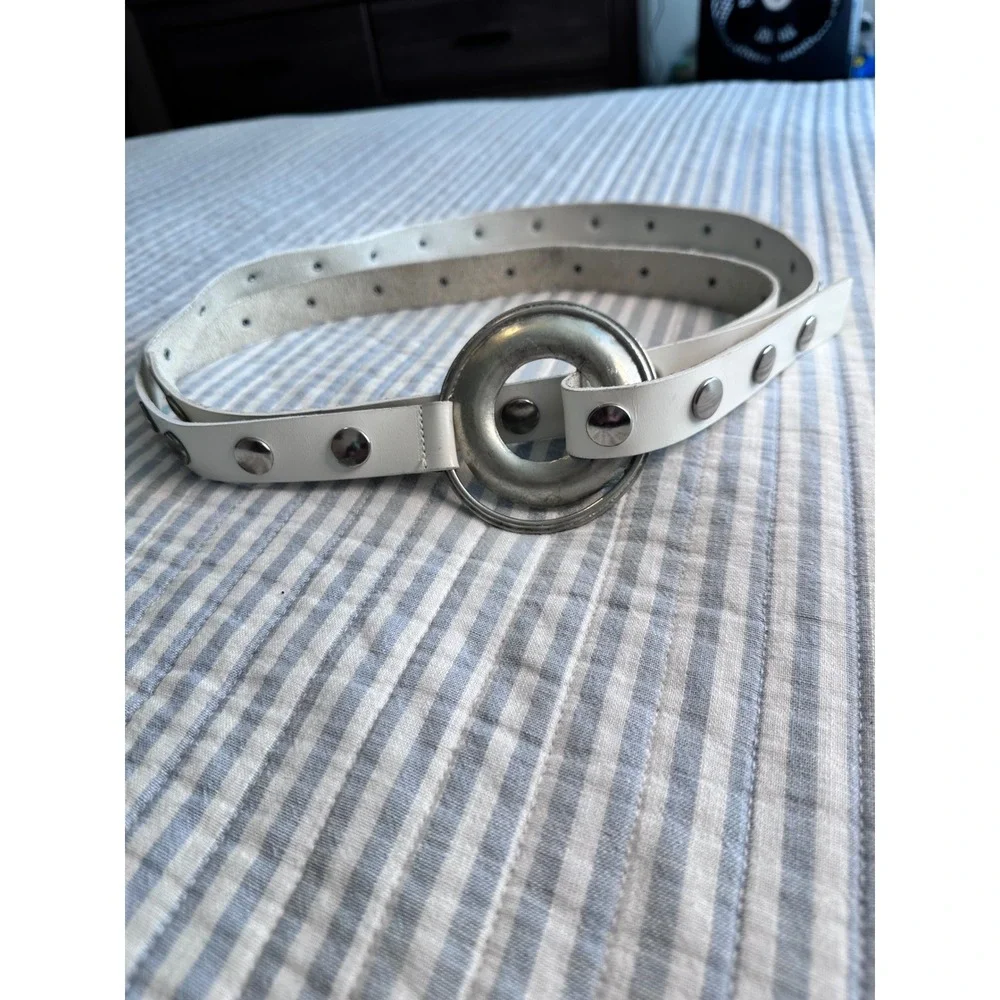 Omega White Studded Belt Silver‎ Ring Buckle Y2K 90s Mod Statement Accessory