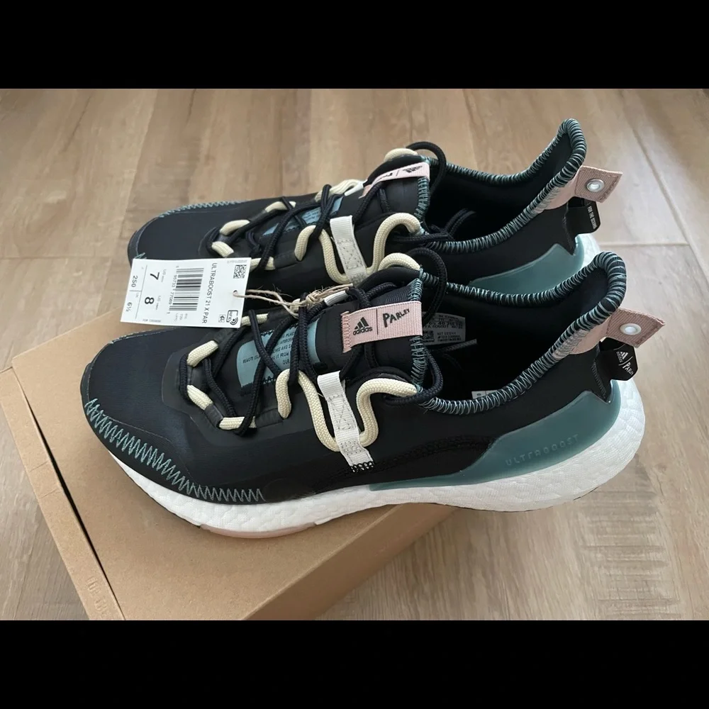 adidas tag original