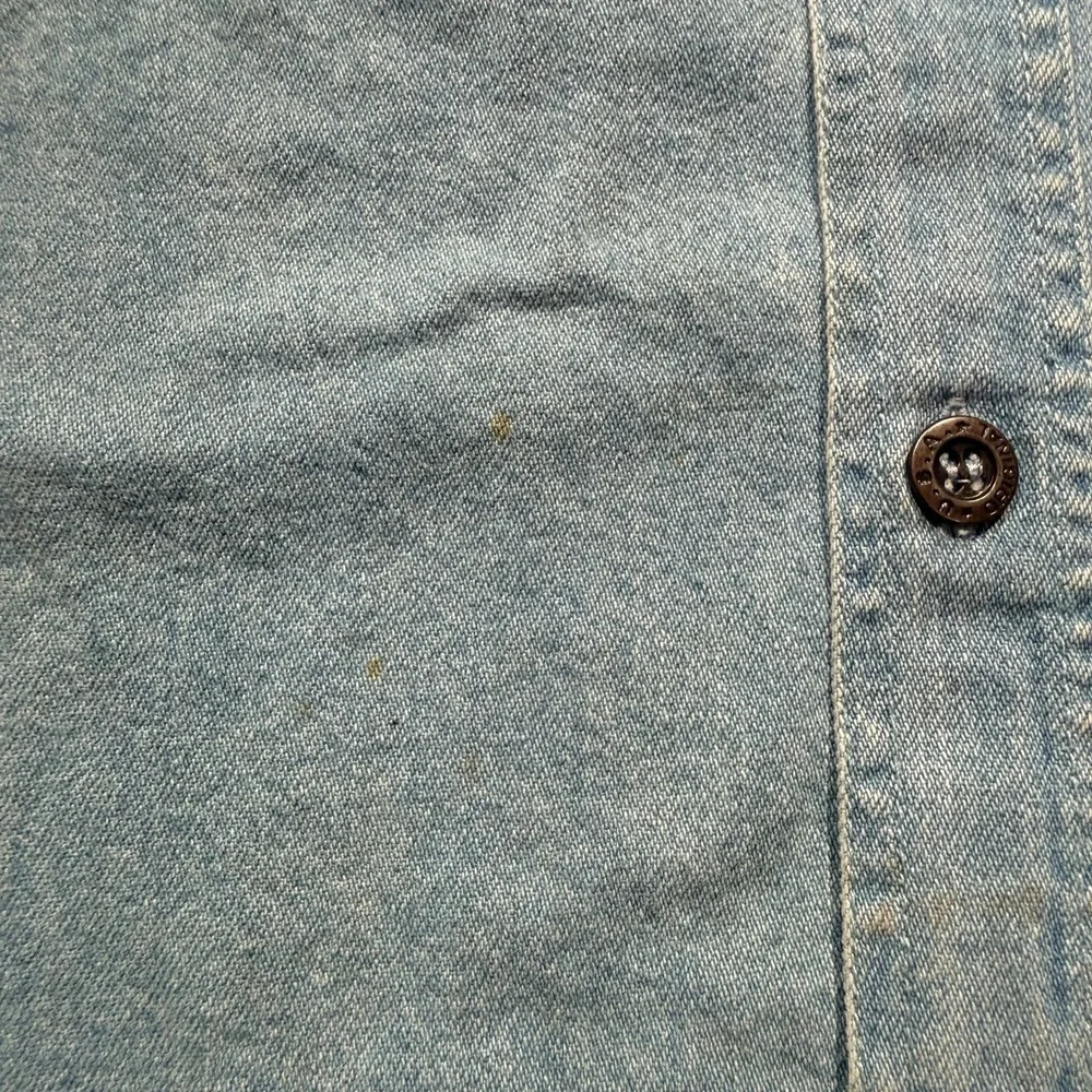 Levis see photos