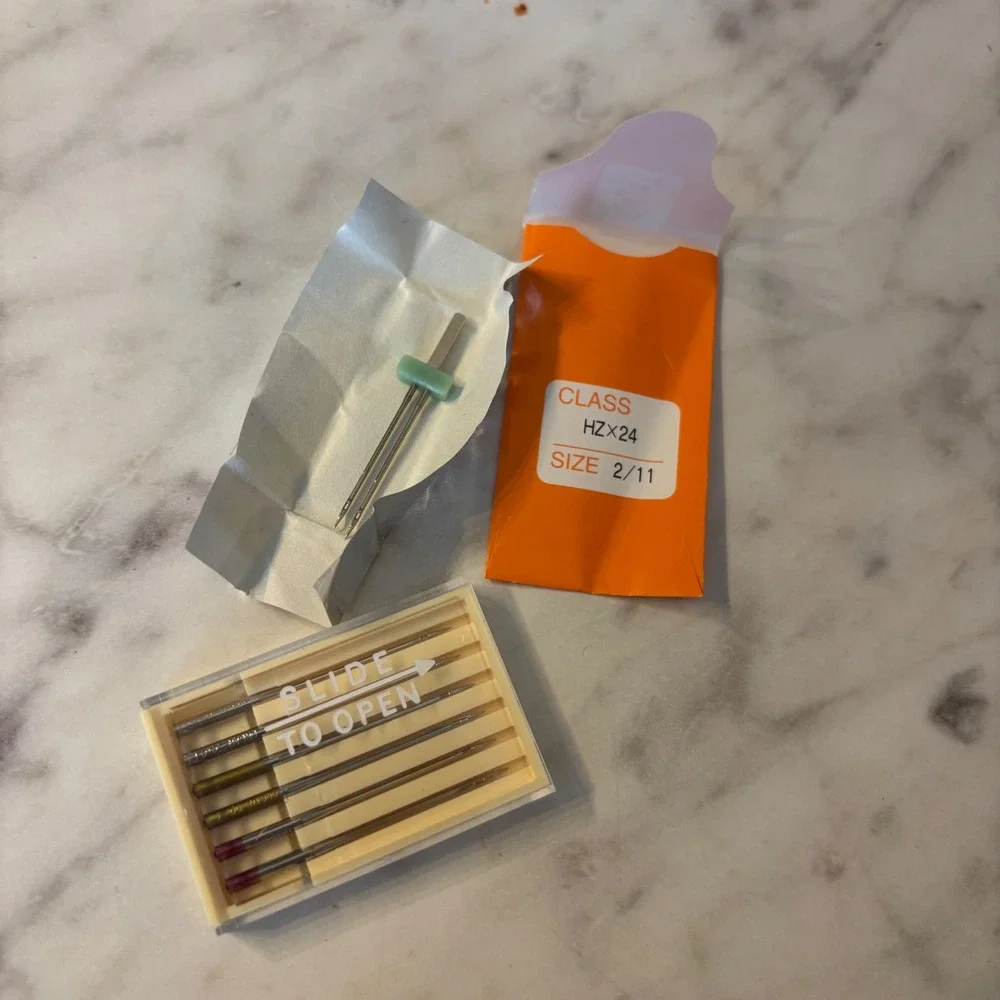 Unbranded vintage sewing