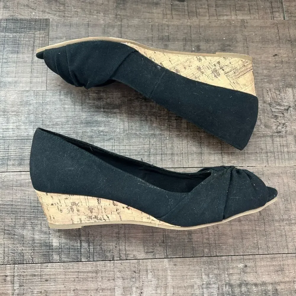 Seychelles black canvas