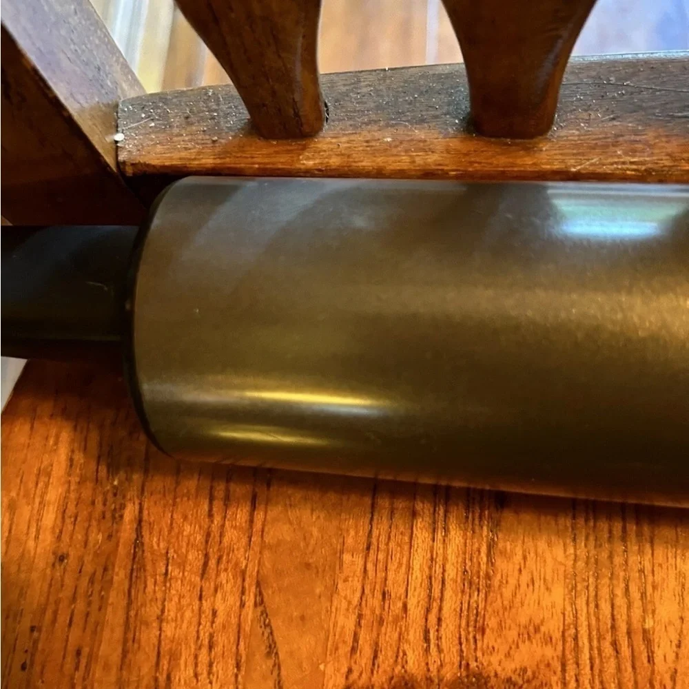 KitchenAid smoothly roll
