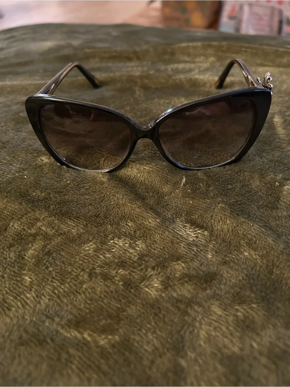 Marc Jacobs authentic pre