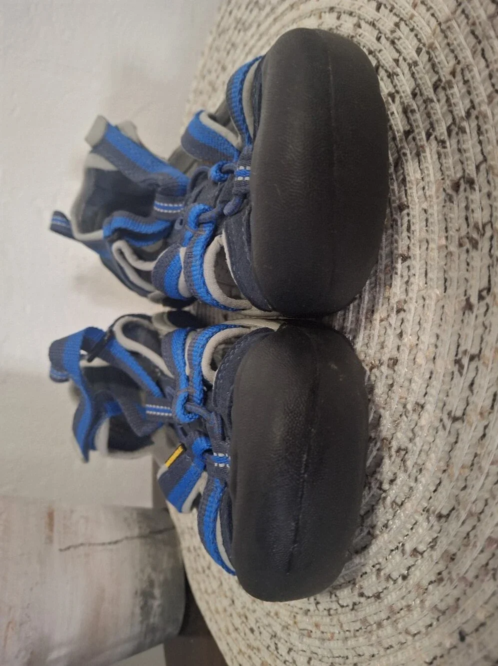 Keen sporty sandals