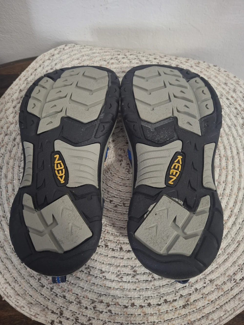 Keen sporty sandals