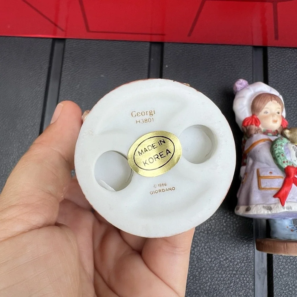Vtg Giordano From The Attic Georgi & Vanessa Figurine Christmas Decor Hand Paint