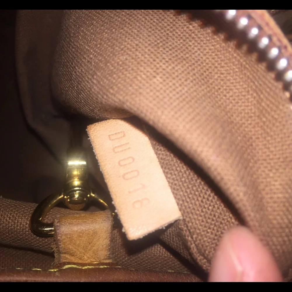 Louis Vuitton reposhing this