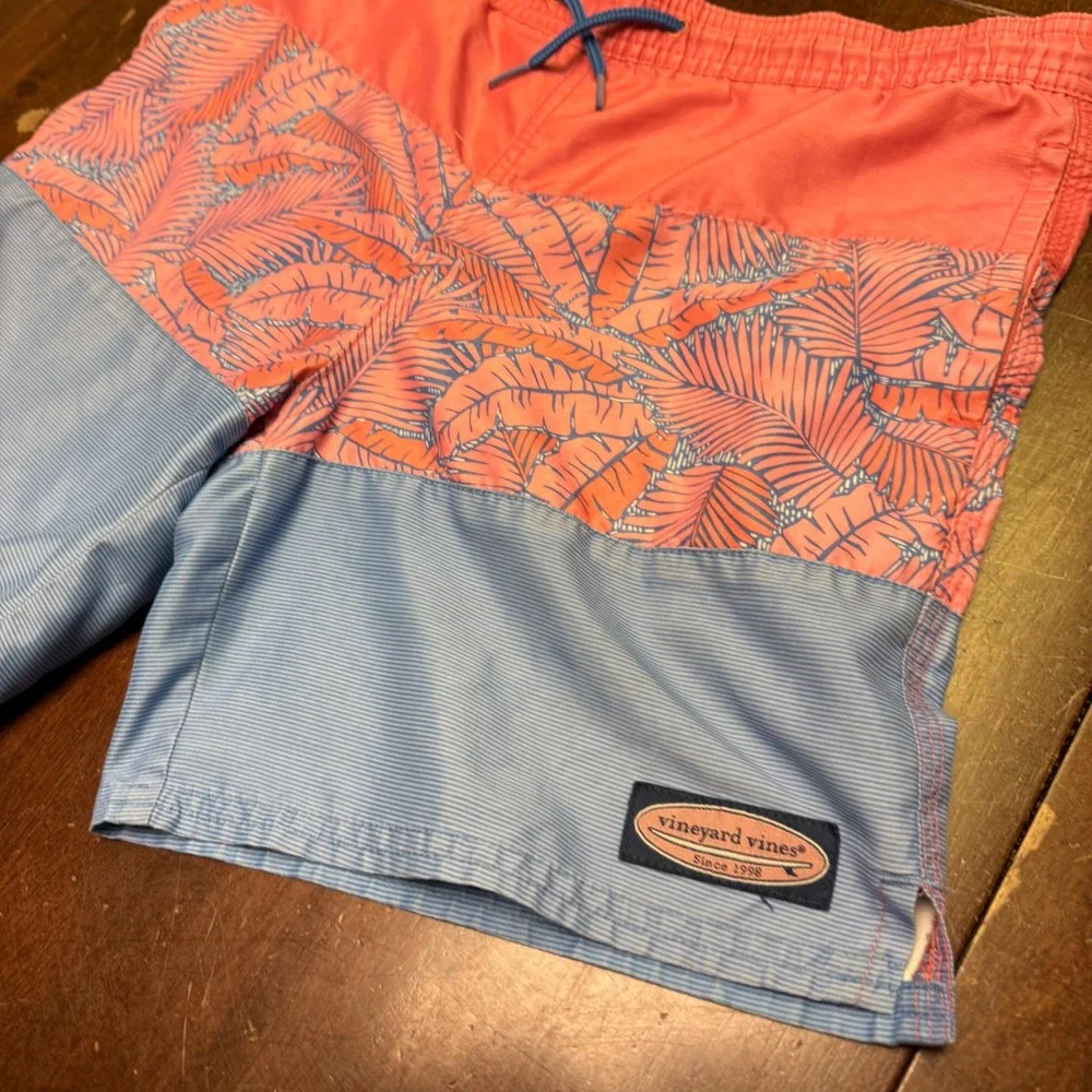 Vineyard Vines ensures beach