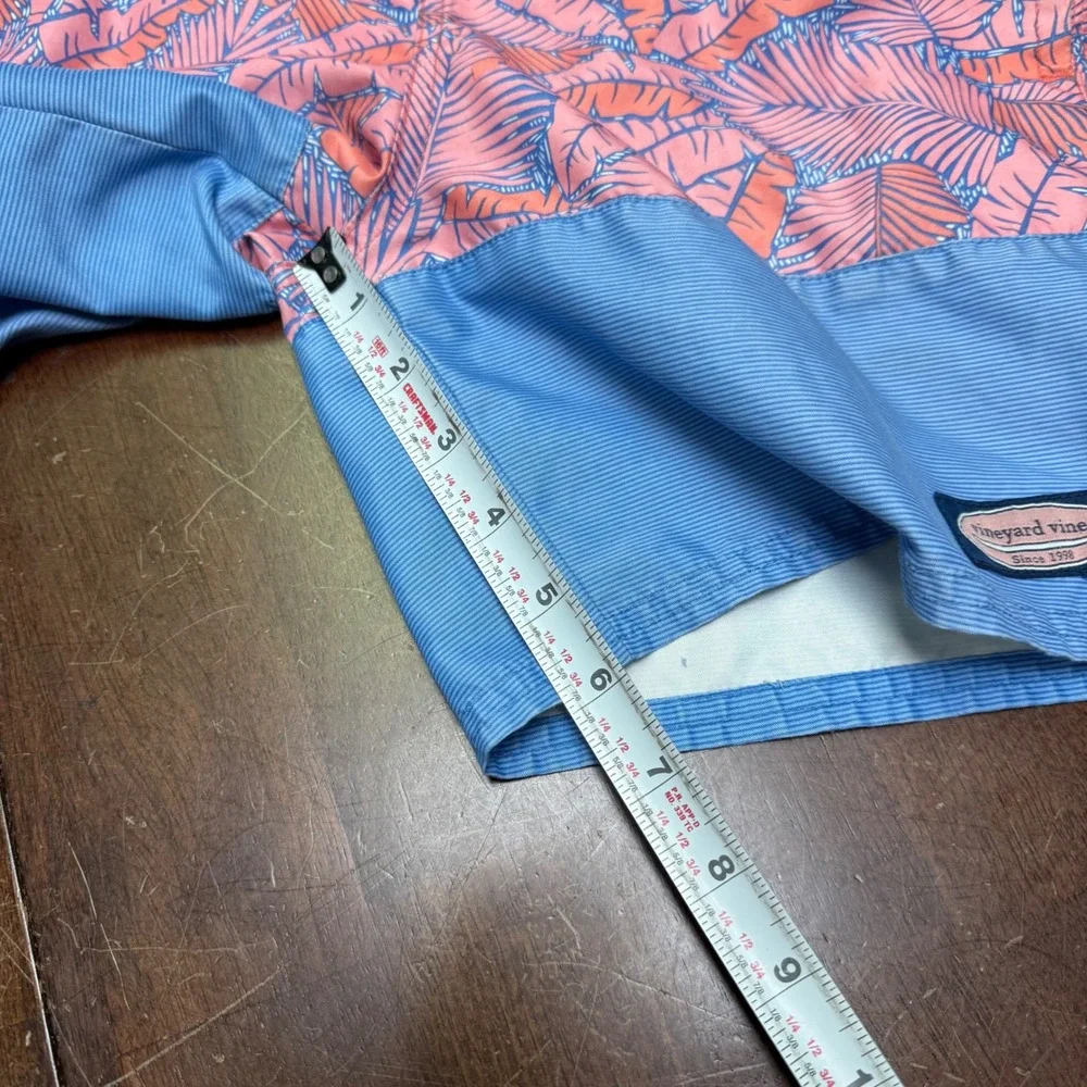 Vineyard Vines surf design