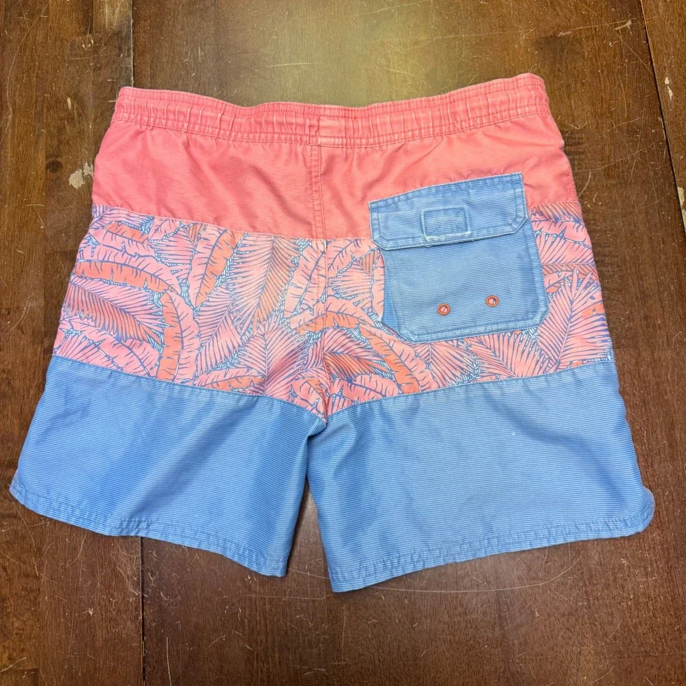 Vineyard Vines your pocket coastal