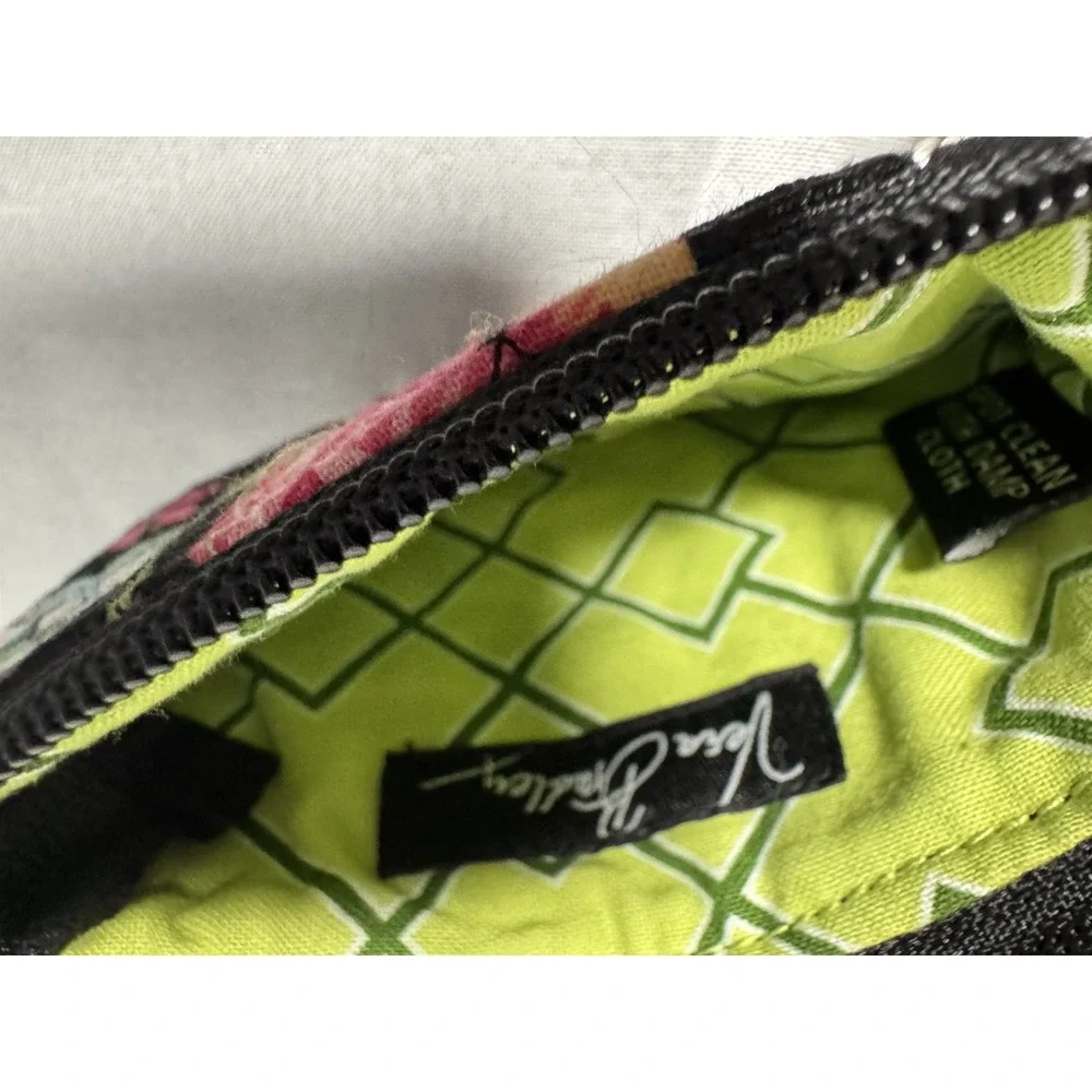 Vera‎ Bradley Coin Patchwork Purse 3 inches x 5 inches