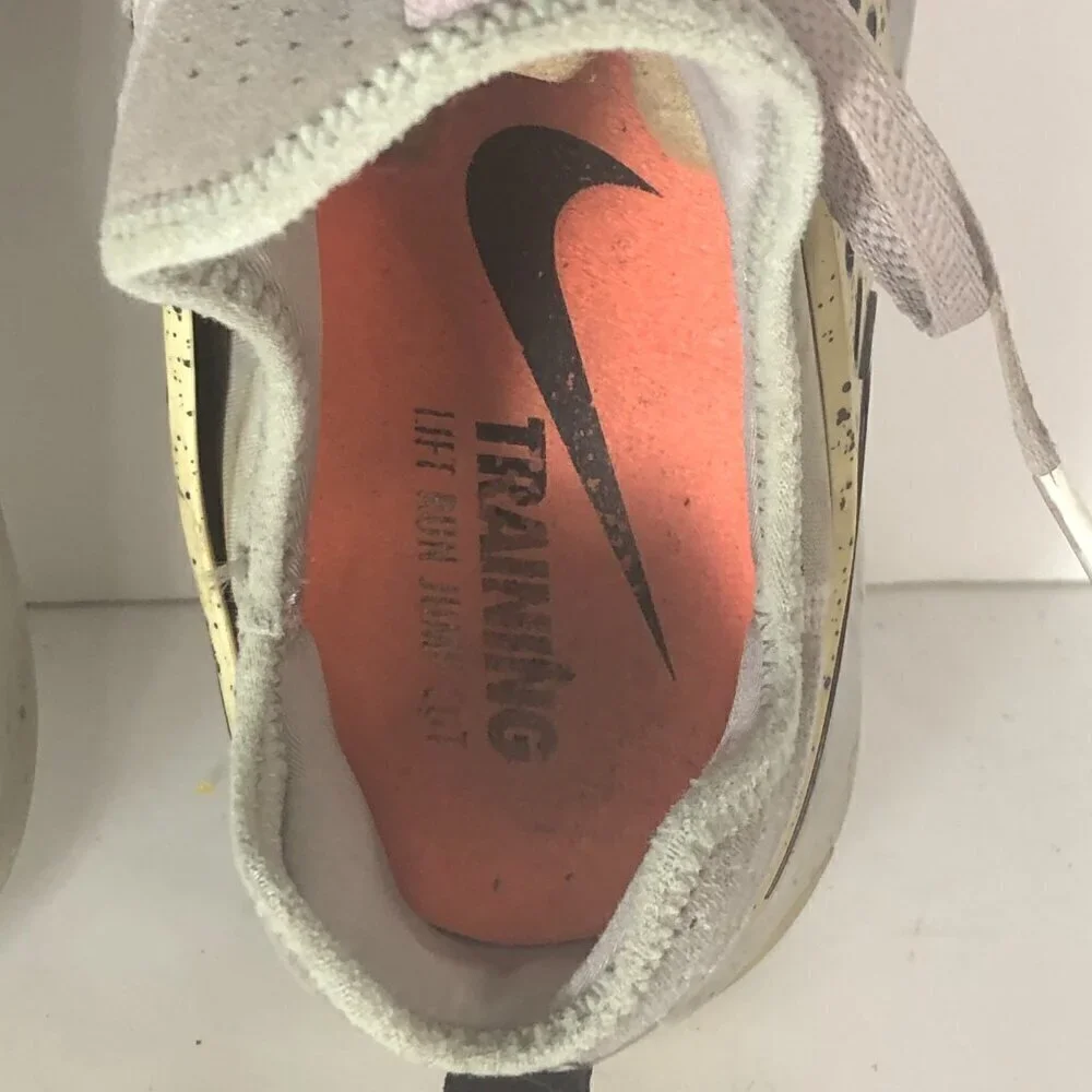 Nike free sneakers