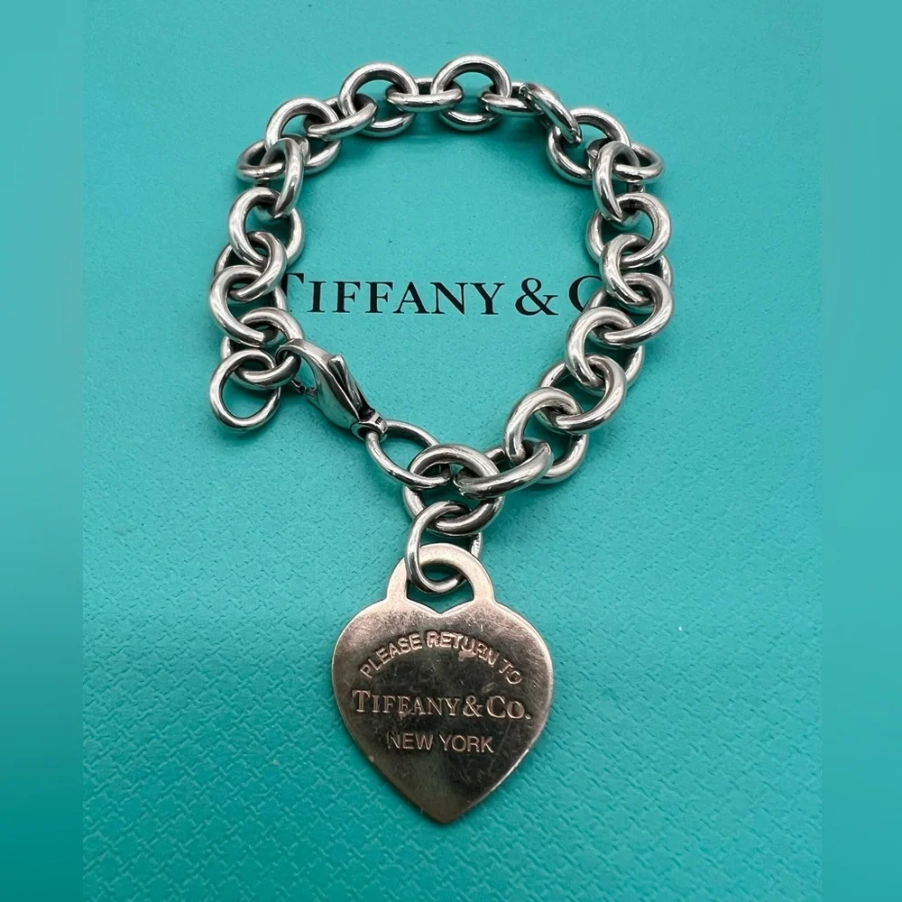 Tiffany & Co. elegant 100%