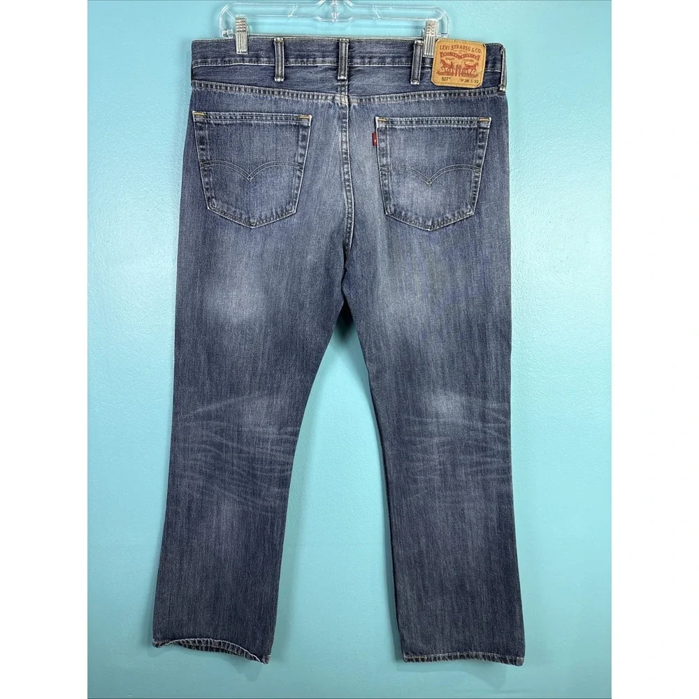 Levis levi 527