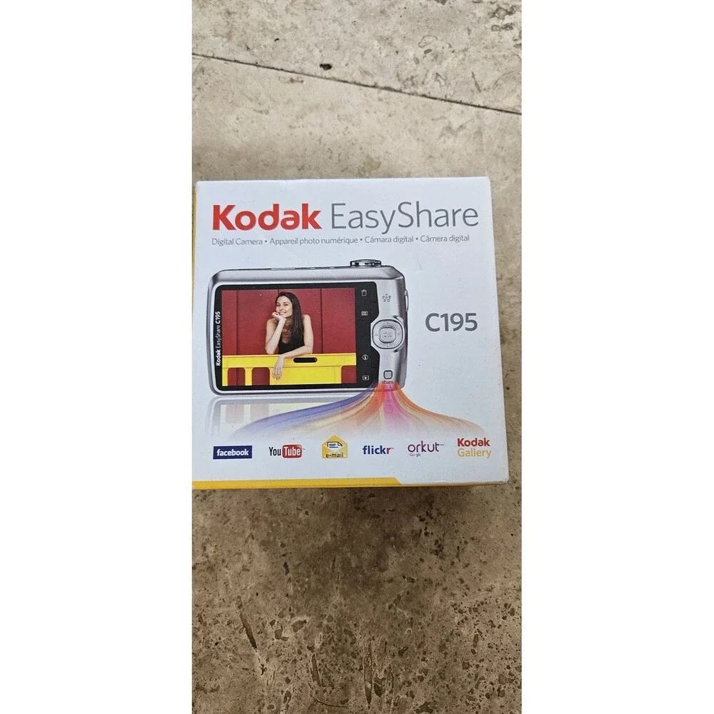 Red Kodak EasyShare C195  Batteries Strap share your photos to social media