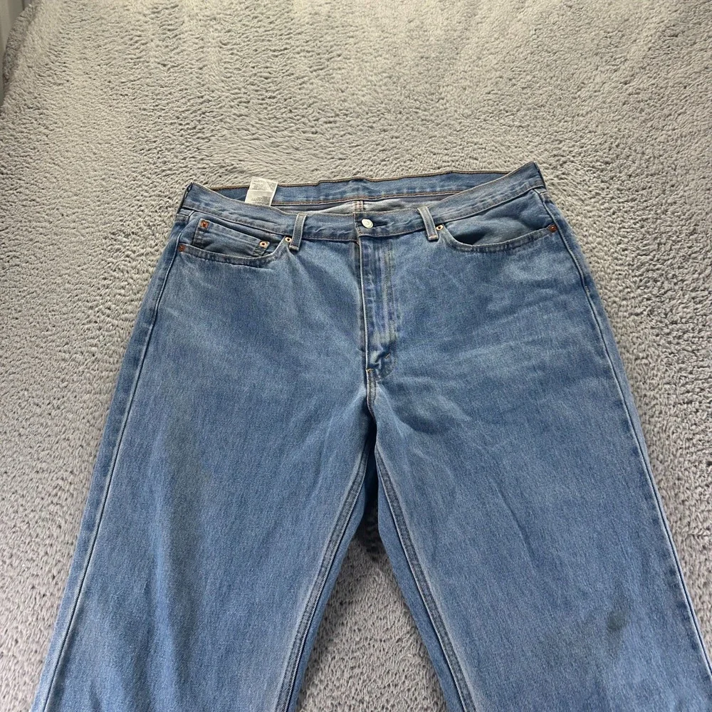 Levis before purchasing