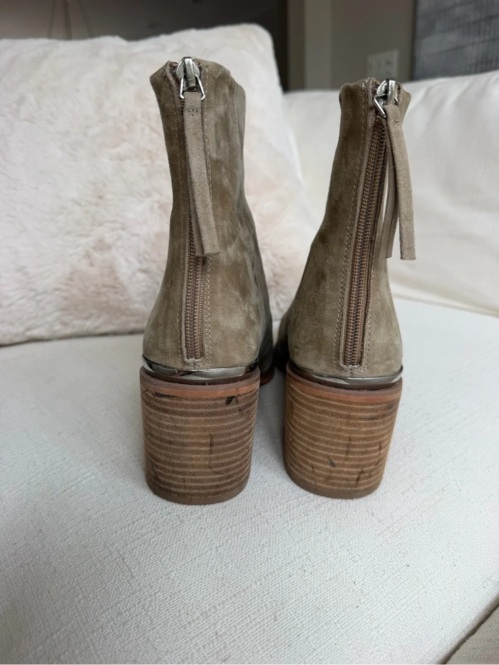 Steve Madden suede ankle