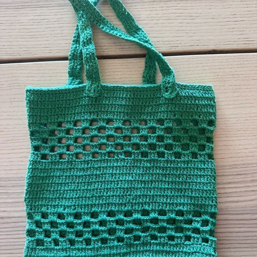 Venessa Arizaga crochet tote