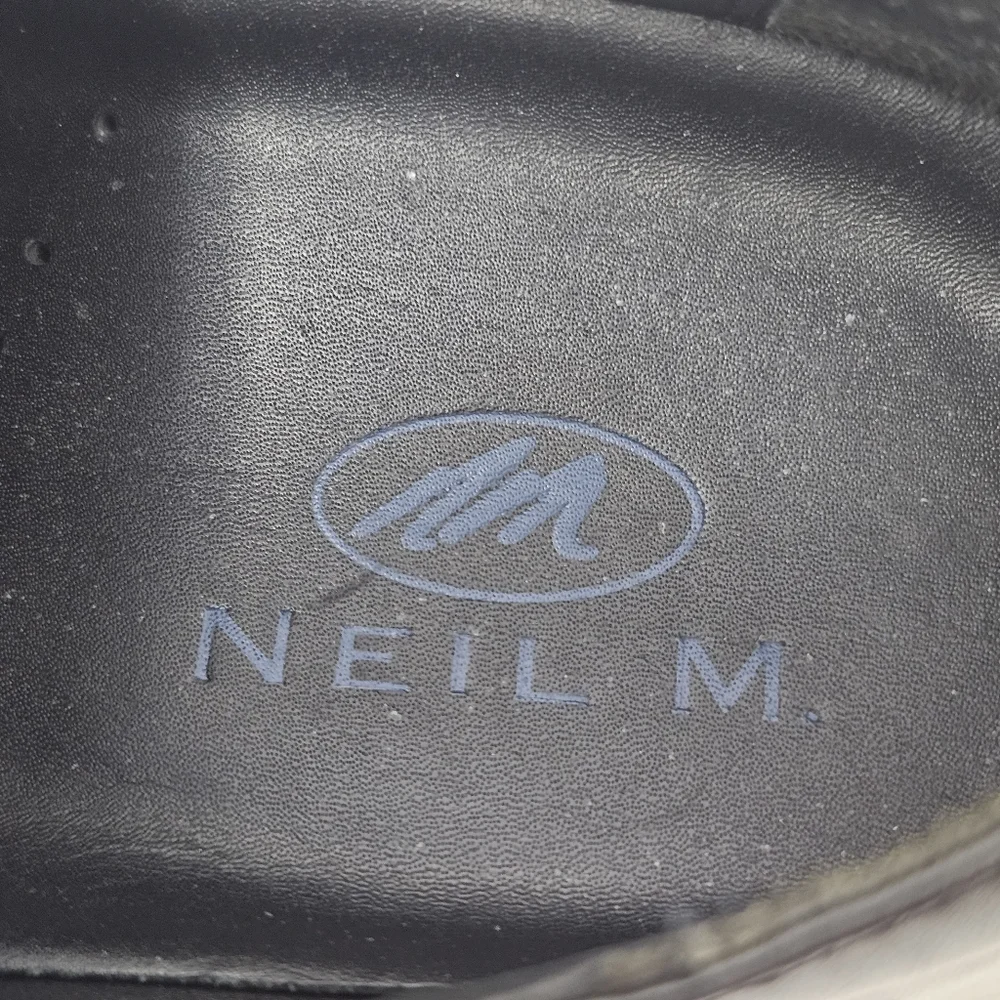 Neil M niel black