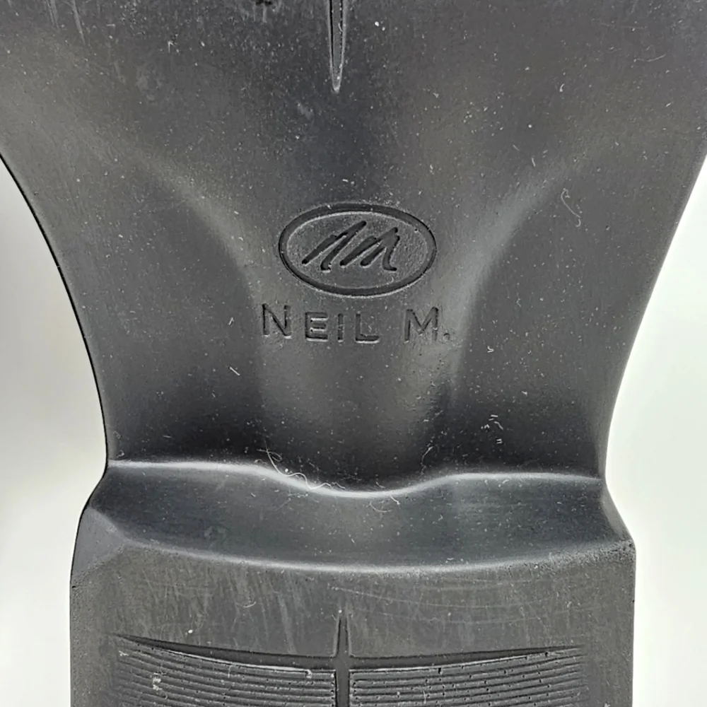 Neil M niel black