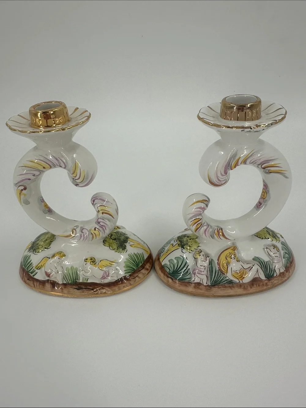 Alcobaca vintage pair