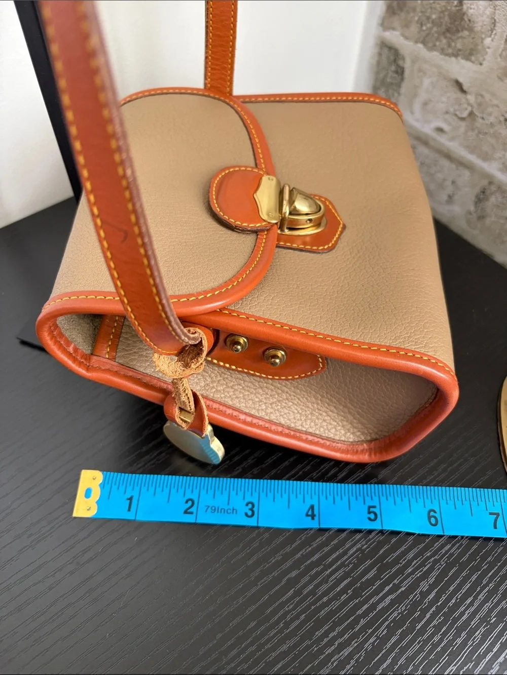 Dooney & Bourke timeless crossbody