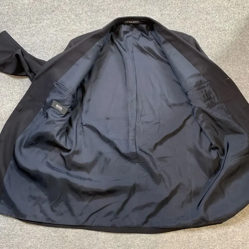 Hugo Boss preowned order size
