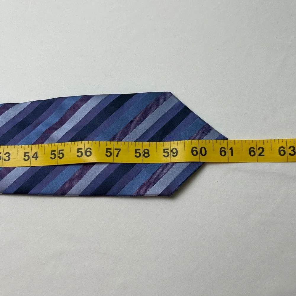 Paul Dione measurements width