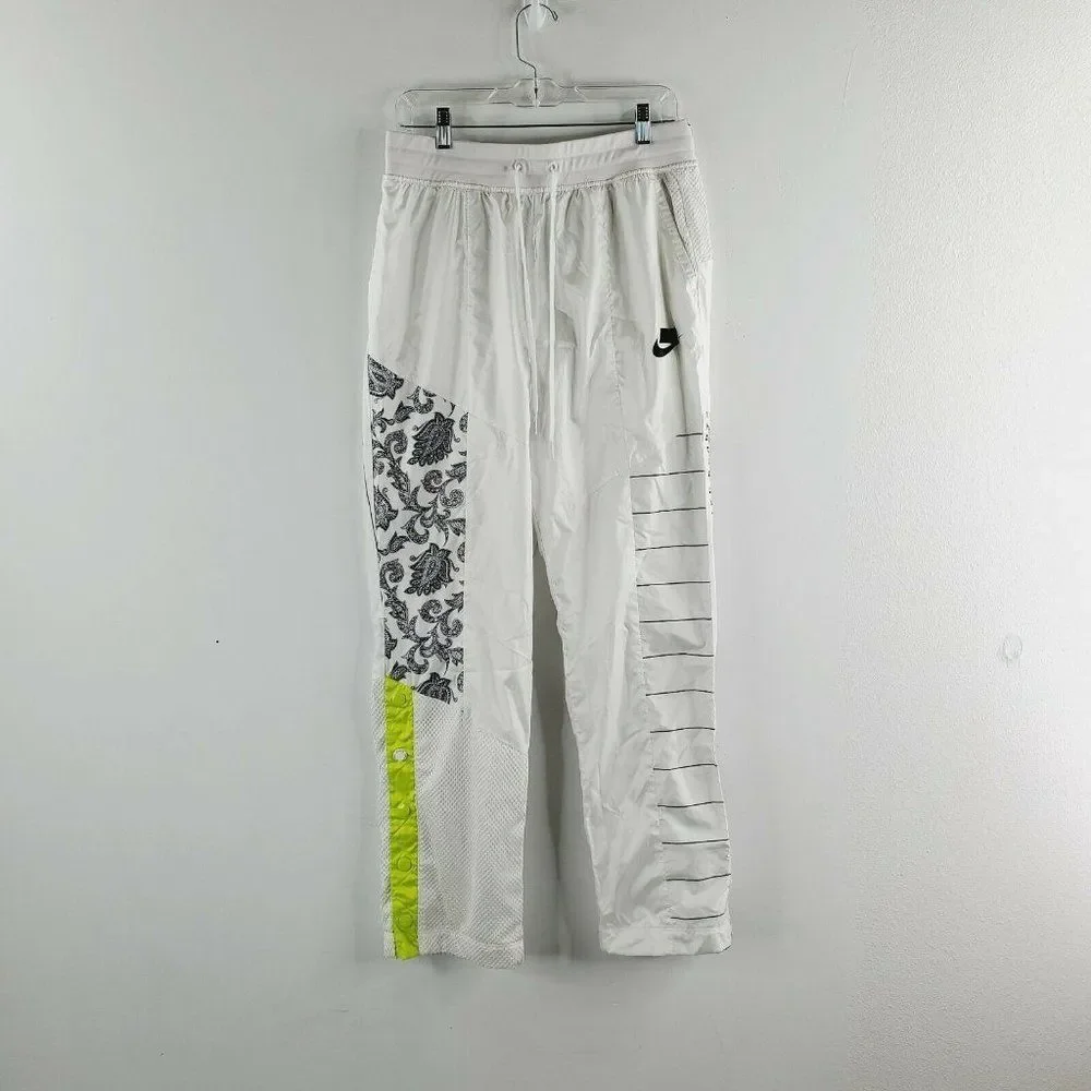 Nike mens white