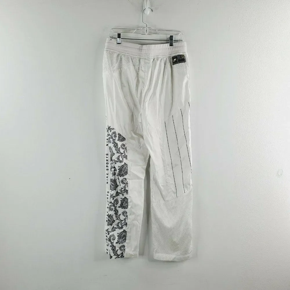 Nike mens white