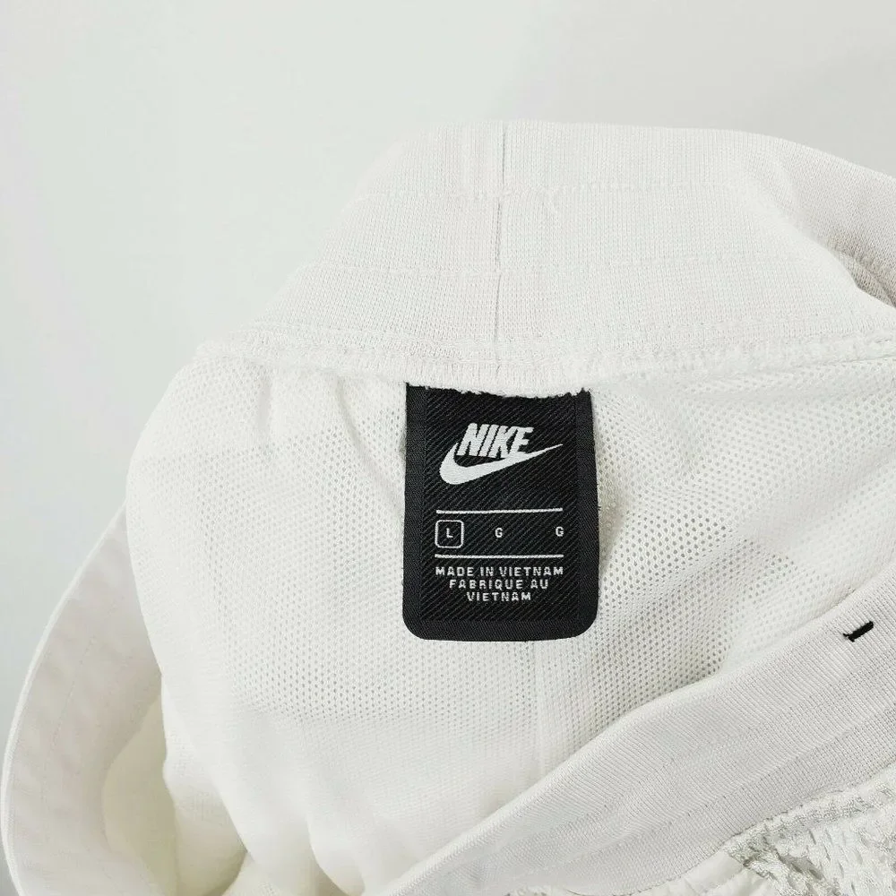 Nike mens white