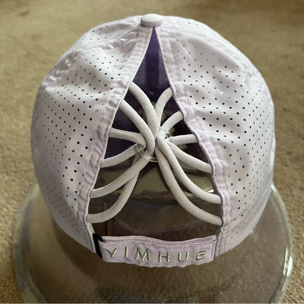 Vimhue measures 3”