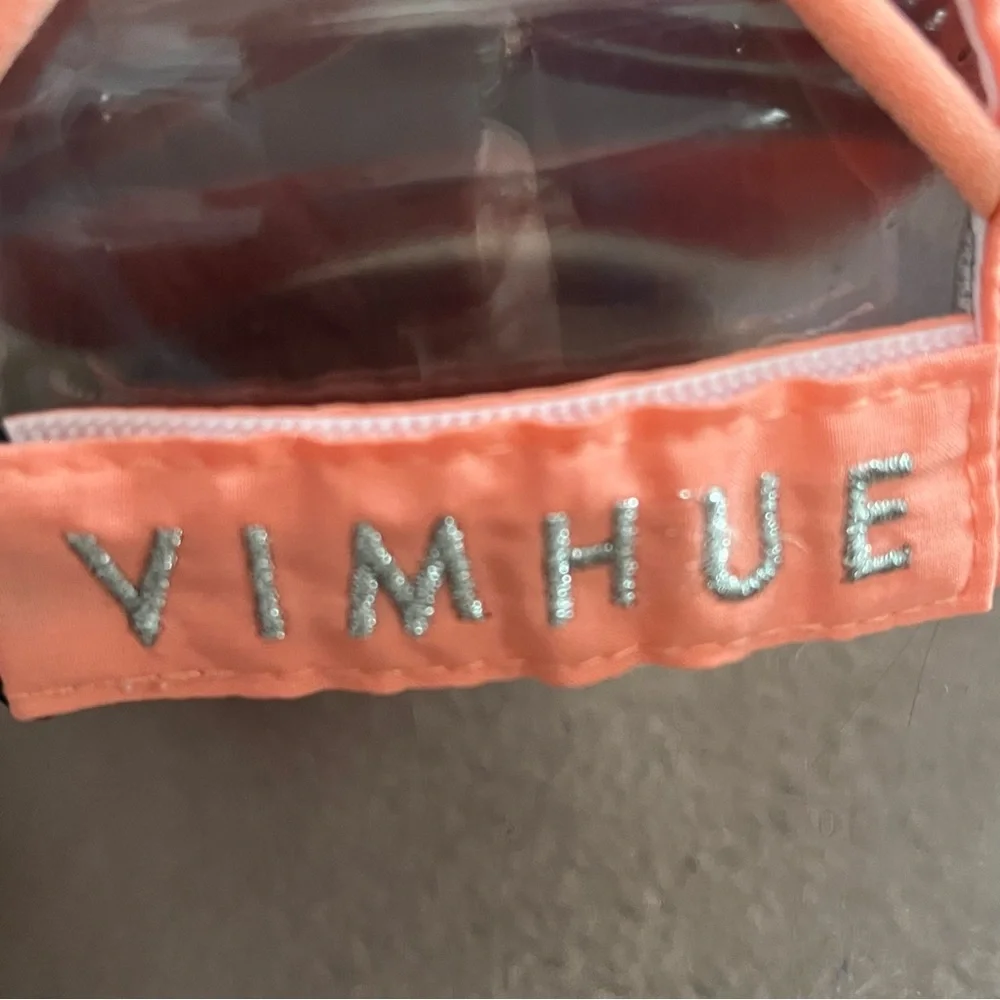 Vimhue measures 3”