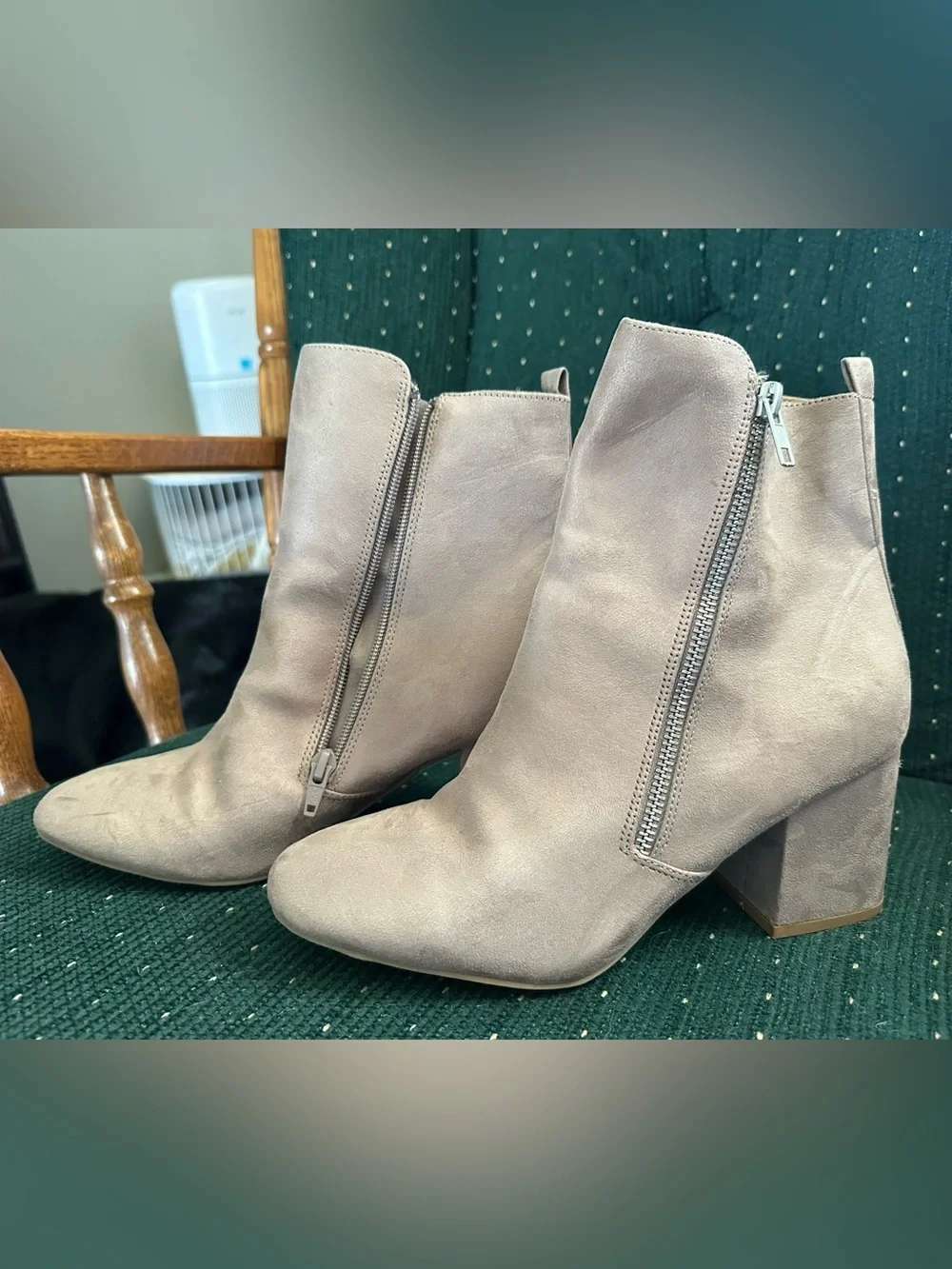 Report greyish tan