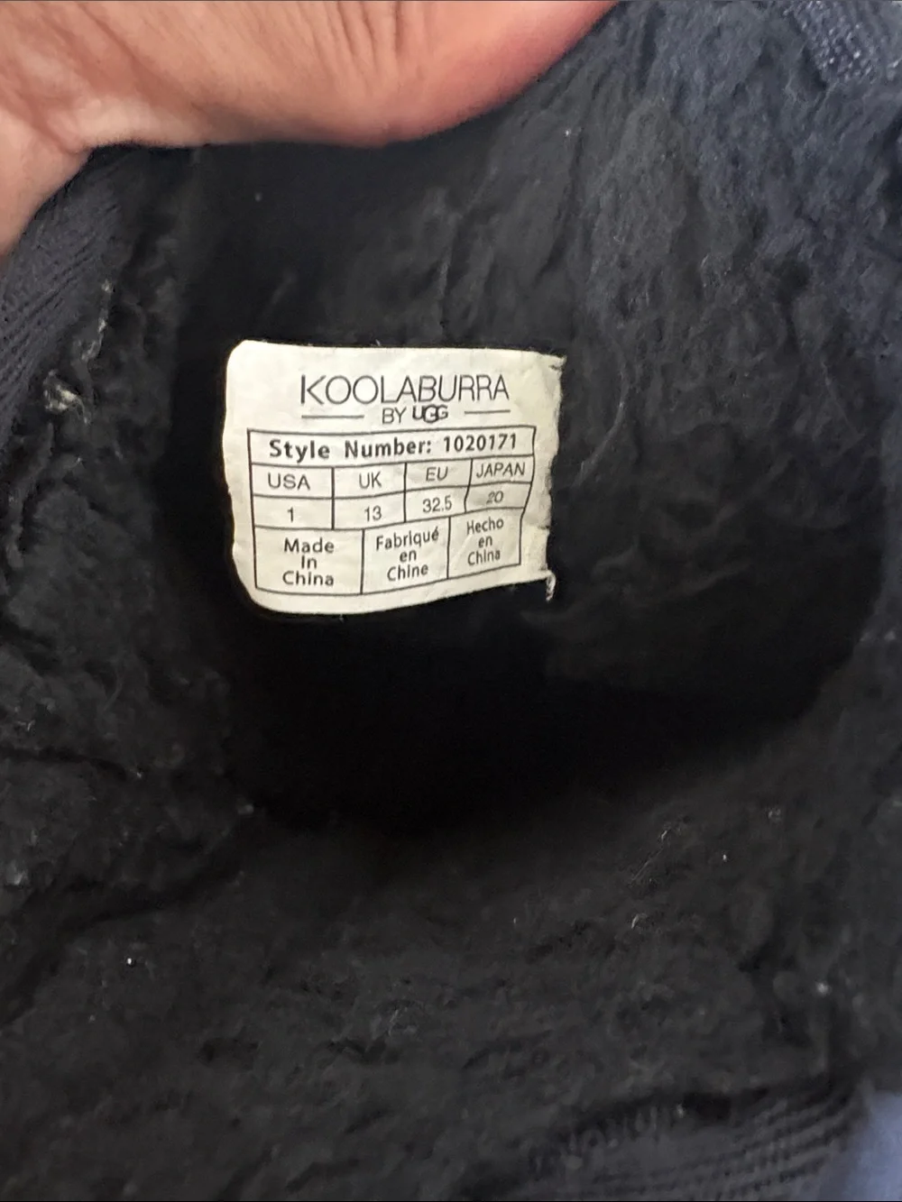 Koolaburra cozy black