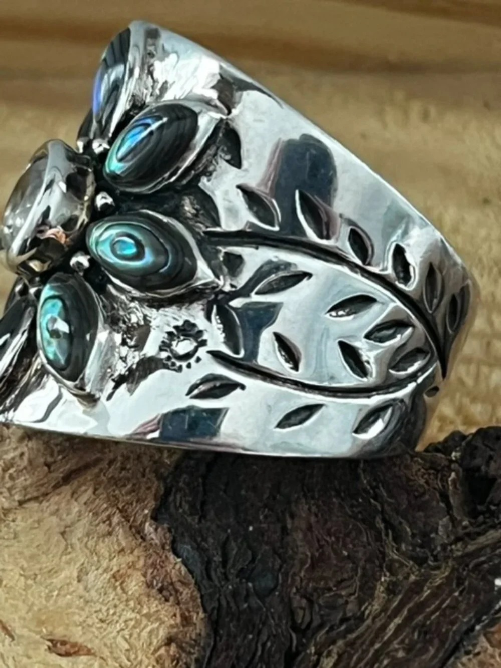 925 Sterling Silver Abalone Ring Floral Rhinestone Accent Chunky Wide Band Sz 7