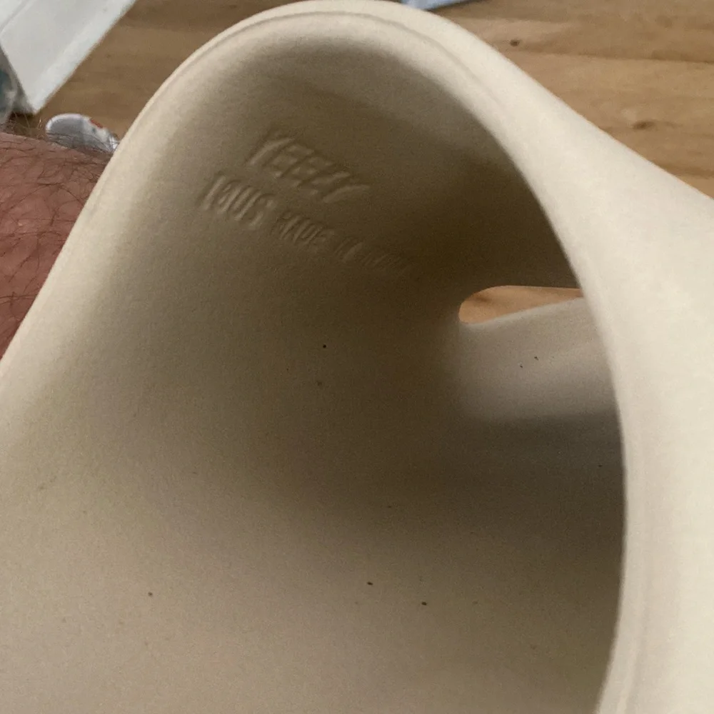 Yeezy adidas slide