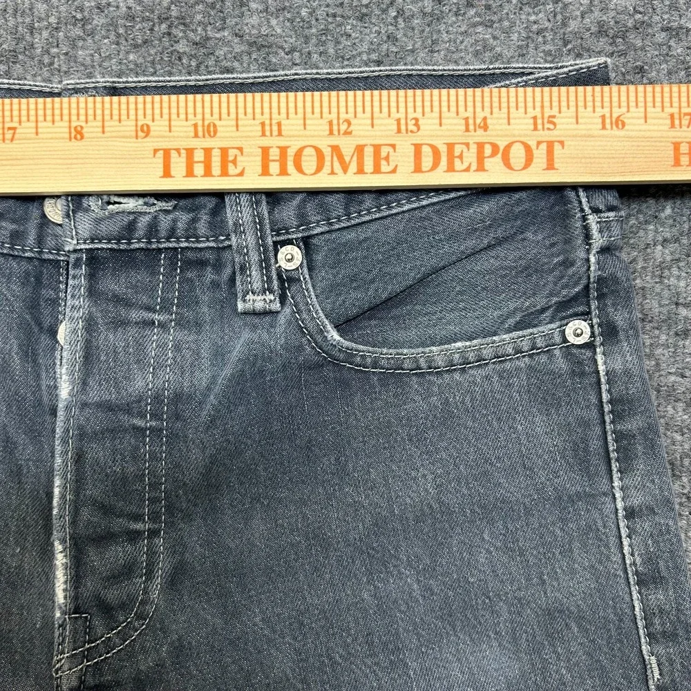 Levis levi 562