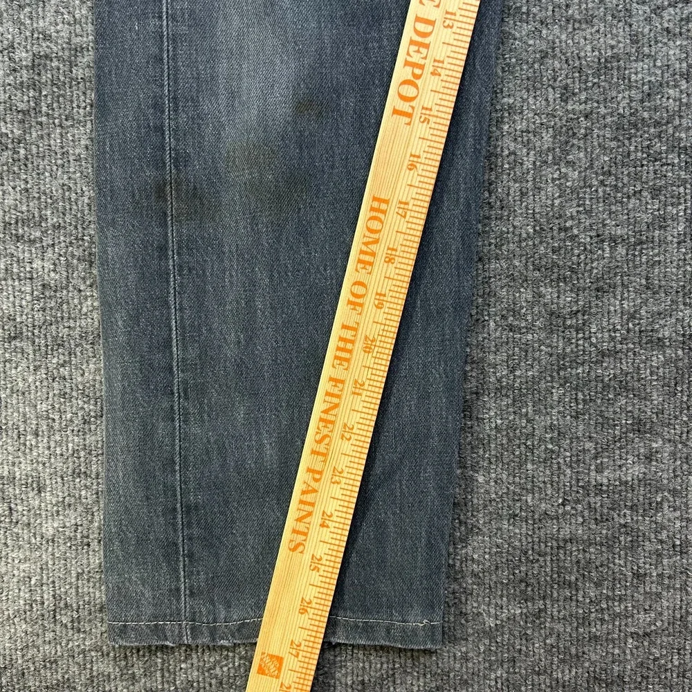 Levis levi 562