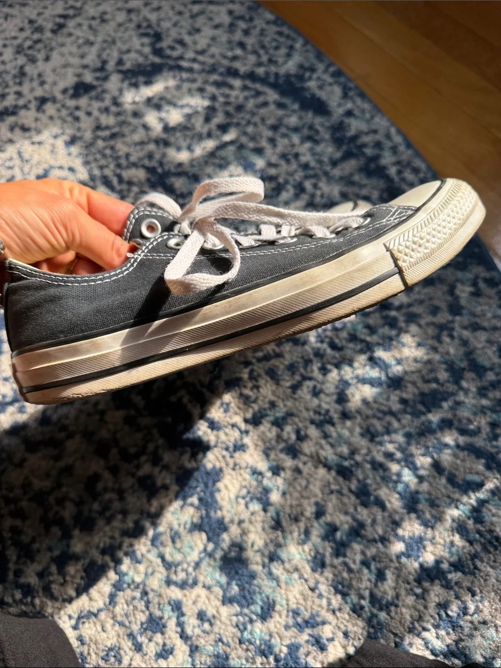 Converse classic low