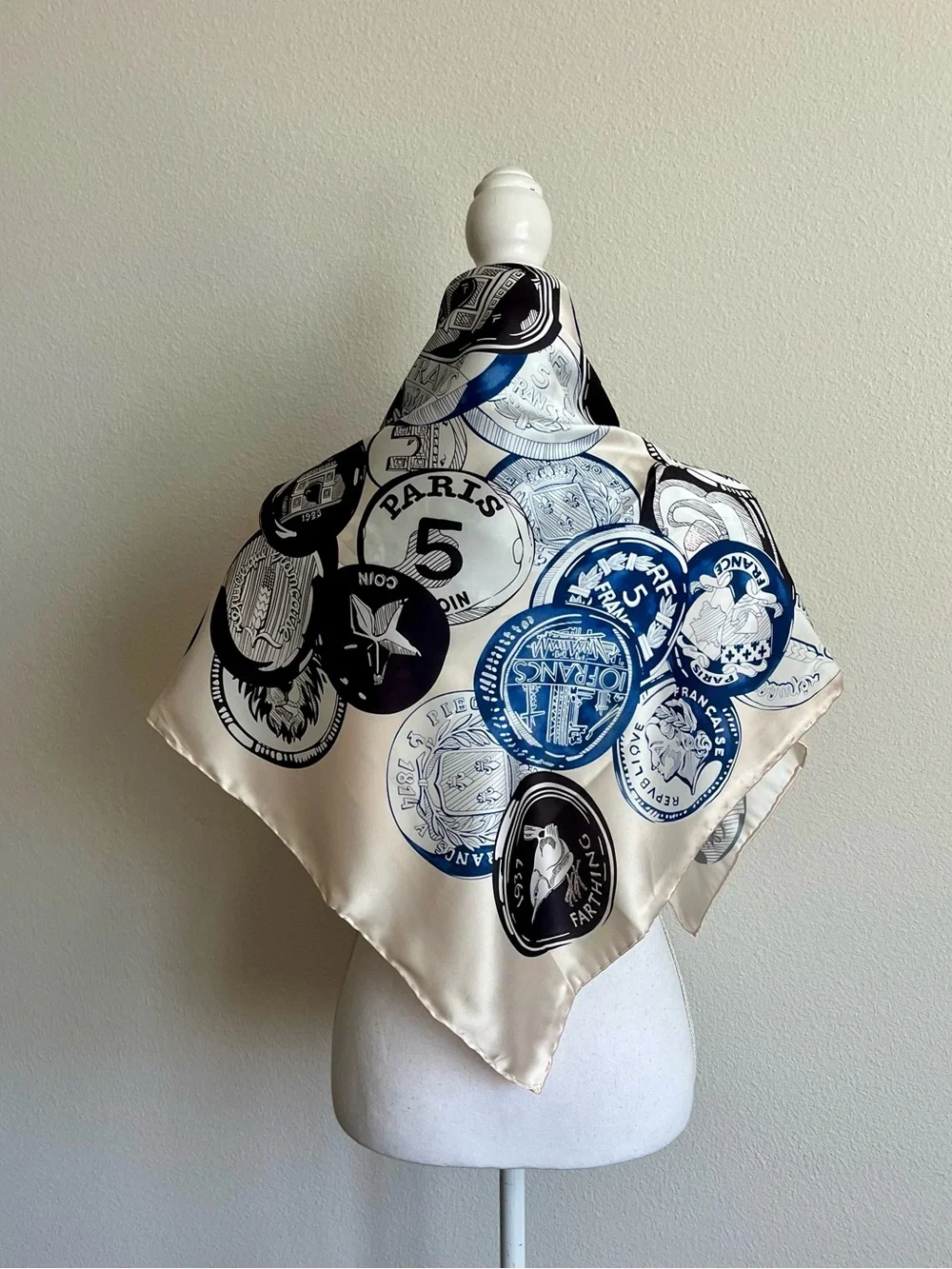 N/A square silk