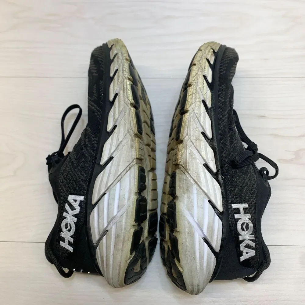 Hoka One One hoka one