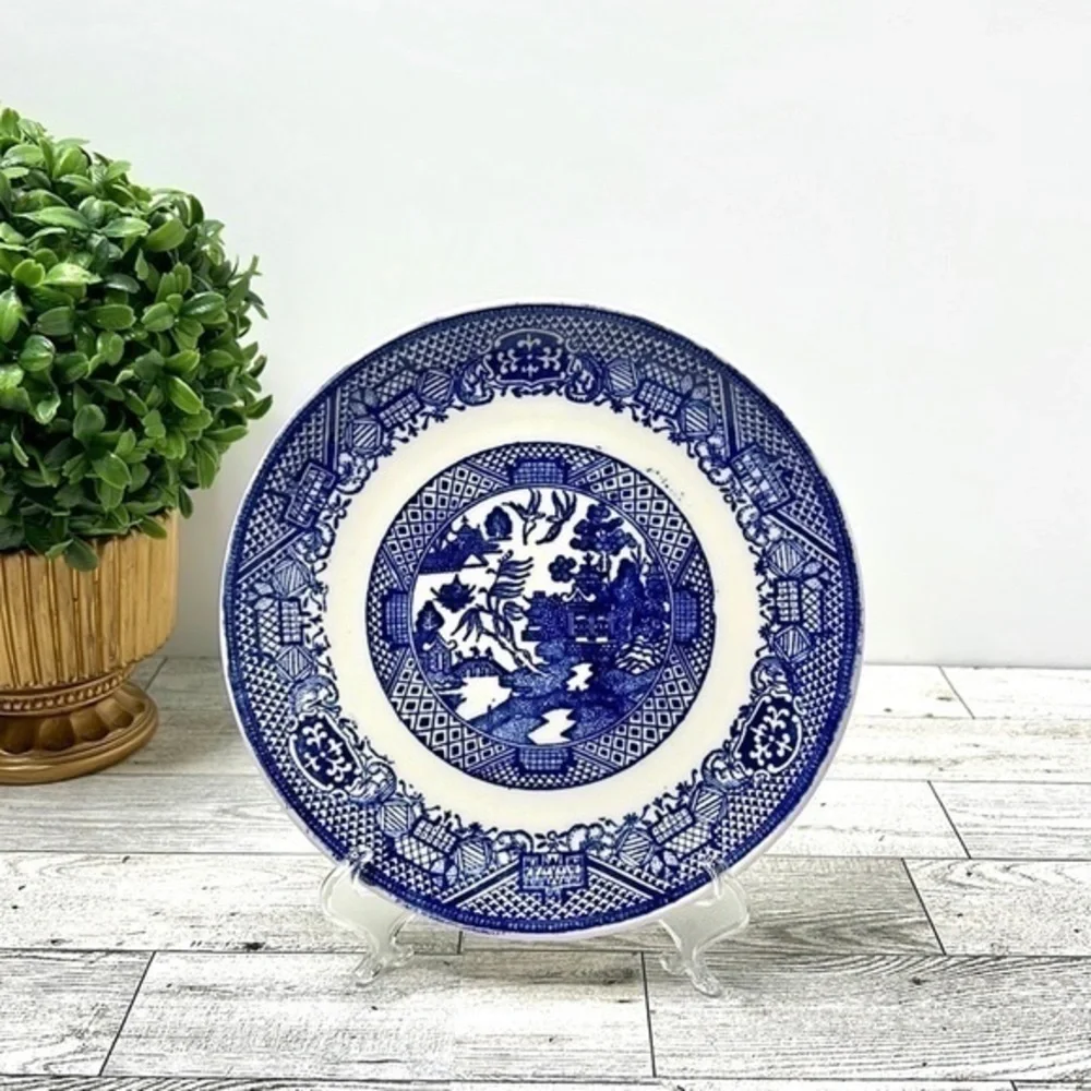 Vintage blue willow