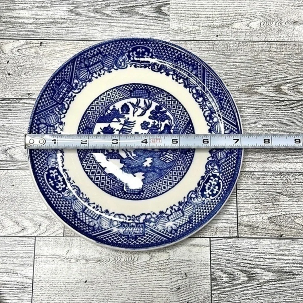Vintage blue willow